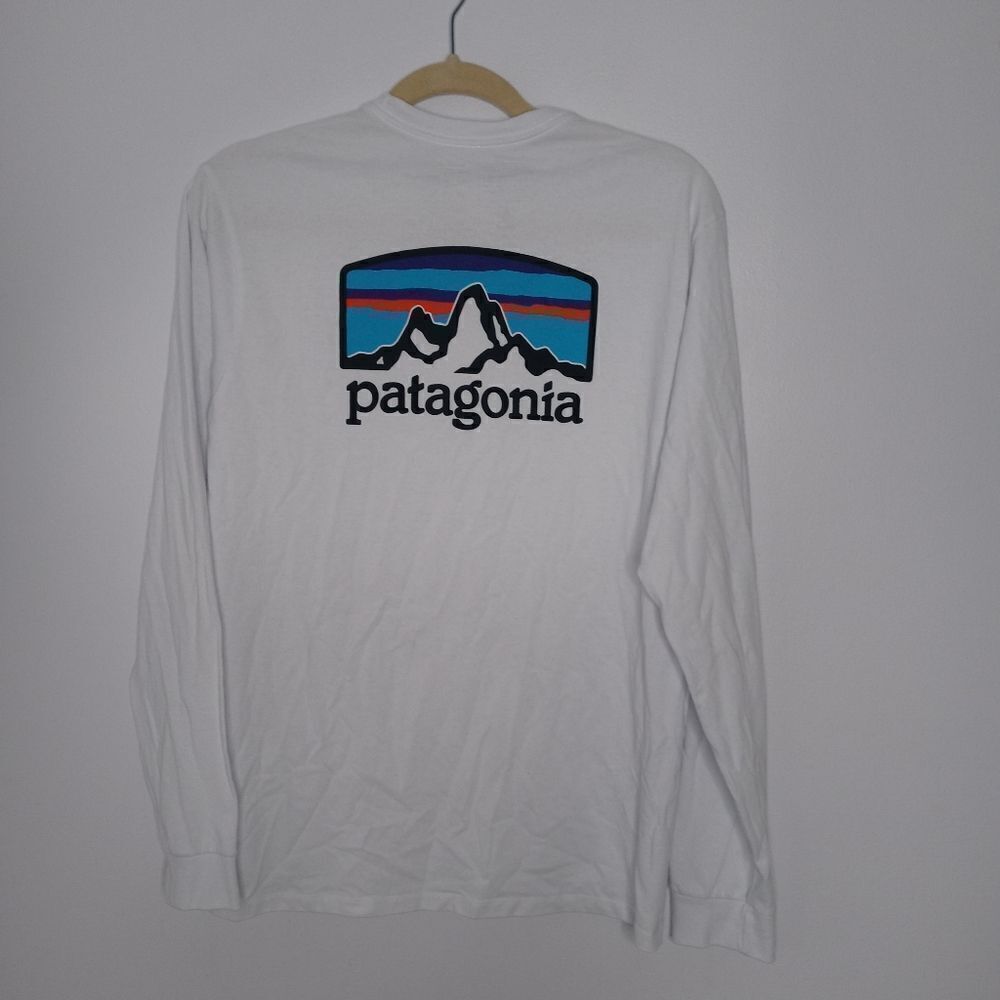 Patagonia tee size XS